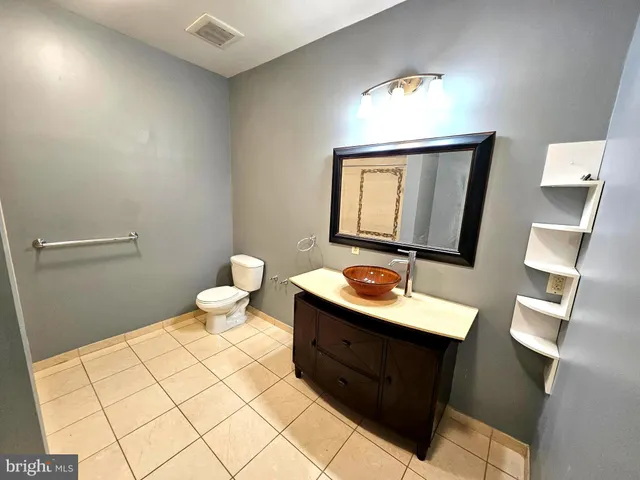 $1,600 | 700 New Street, Unit 304, Camden, NJ 08103