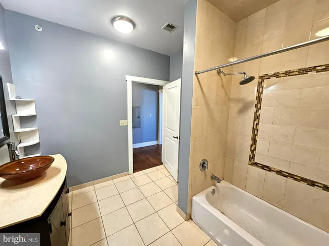 $1,600 | 700 New Street, Unit 304, Camden, NJ 08103