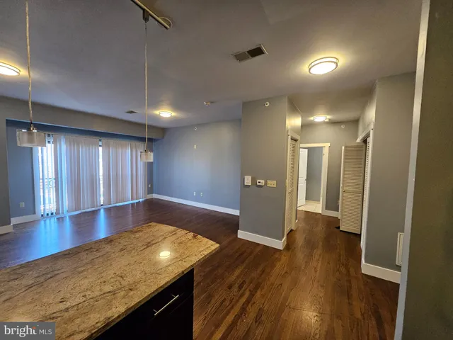 $1,600 | 700 New Street, Unit 304, Camden, NJ 08103