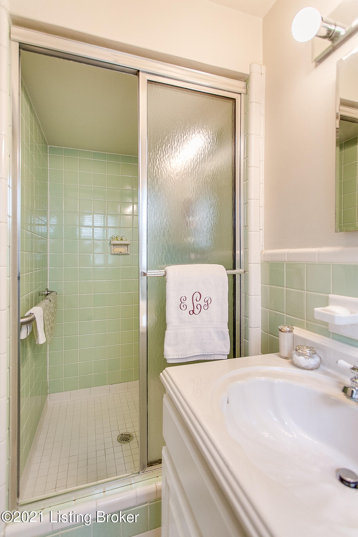210 Fairmeade Road Louisville, KY 40207 - Photo 24 of 44 210 Fairmeade Rd-26