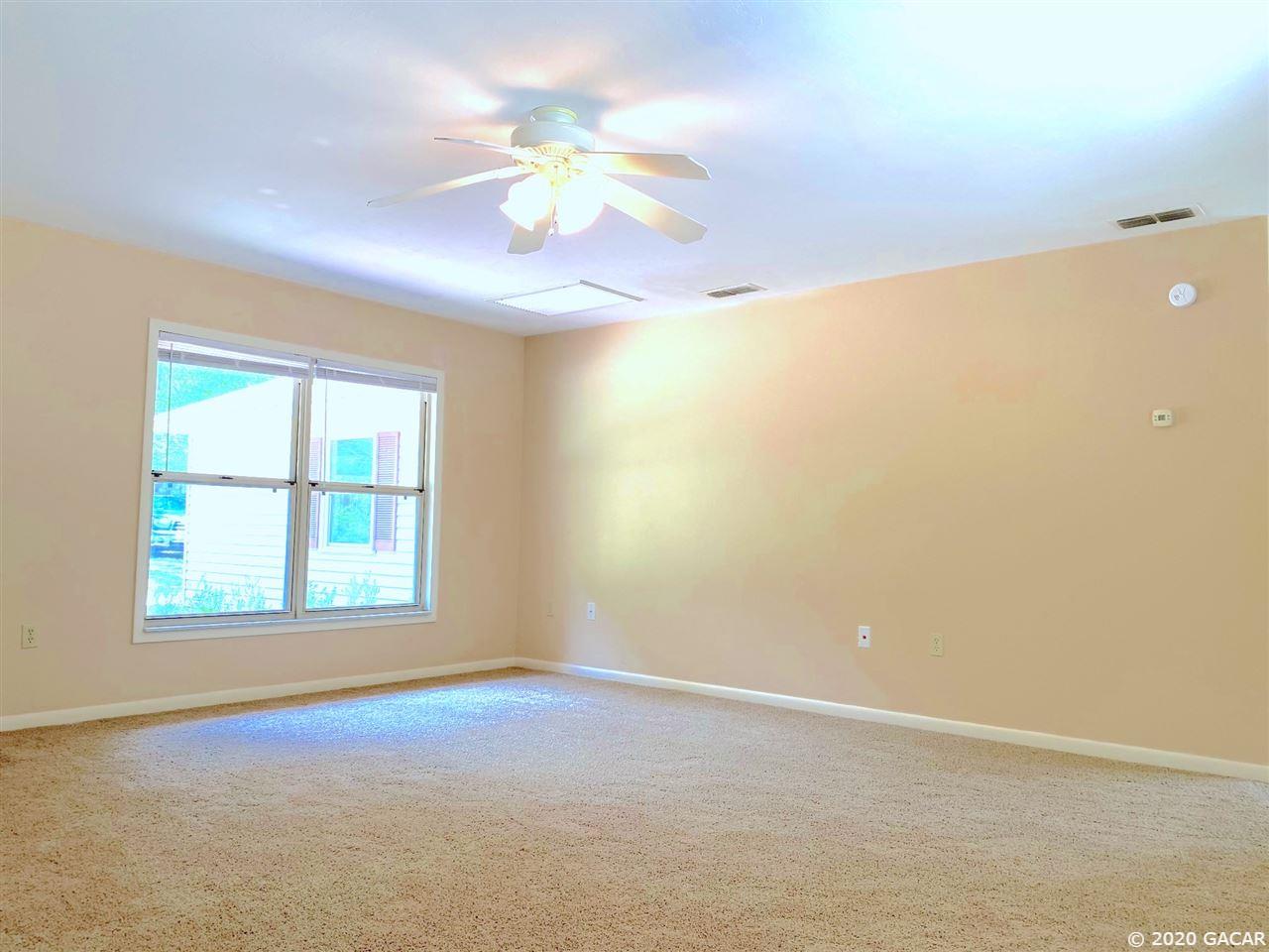 724 Regency Court Bronson, FL 32621 - Photo 2 of 11