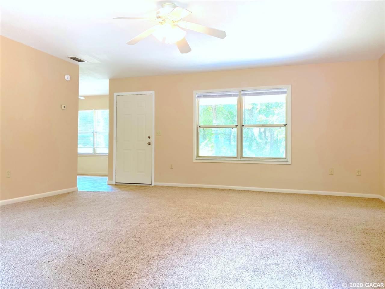 724 Regency Court Bronson, FL 32621 - Photo 3 of 11