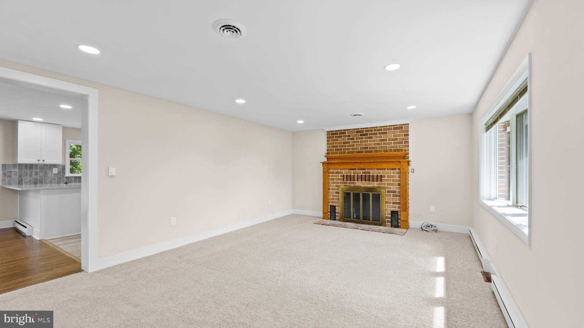 3202 Mt Carmel Road Upperco, MD 21155 - Photo 4 of 32