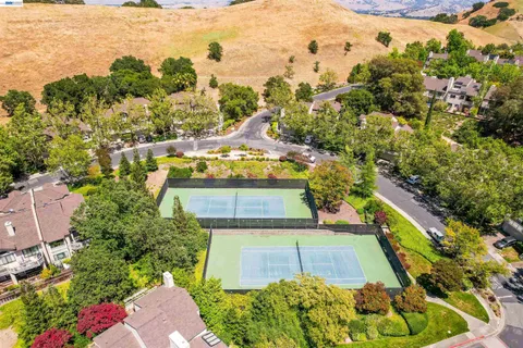 $1,198,000 | 1934 Beacon Ridge Court, Walnut Creek, CA 94597
