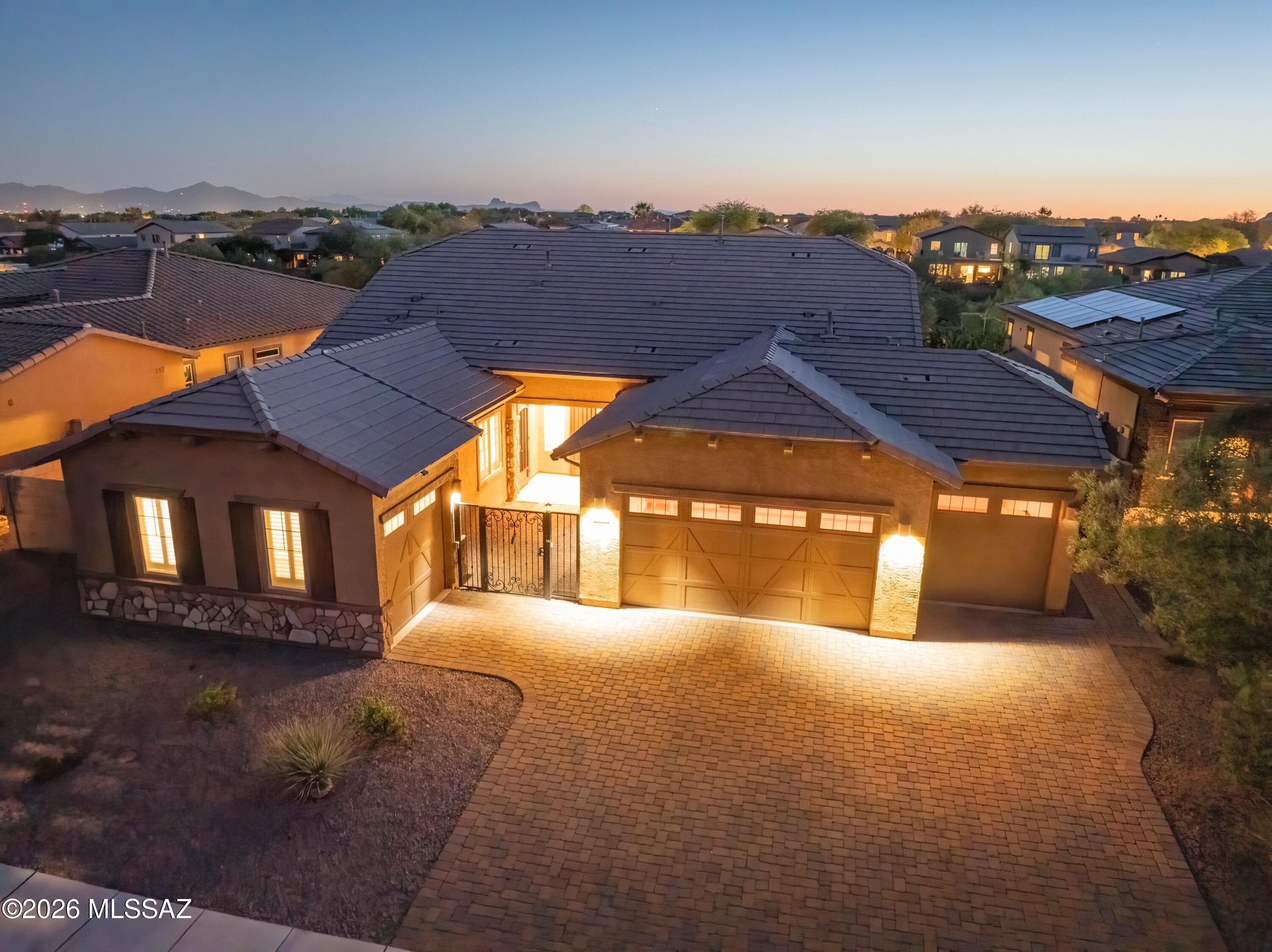 12947 North Morgan Ranch Road Oro Valley, AZ 85755 - Photo 7 of 50