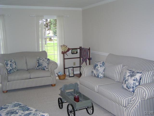 3545 Oakland Road Bethlehem, PA 18020 - Photo 11 of 49 Formal Living Room
