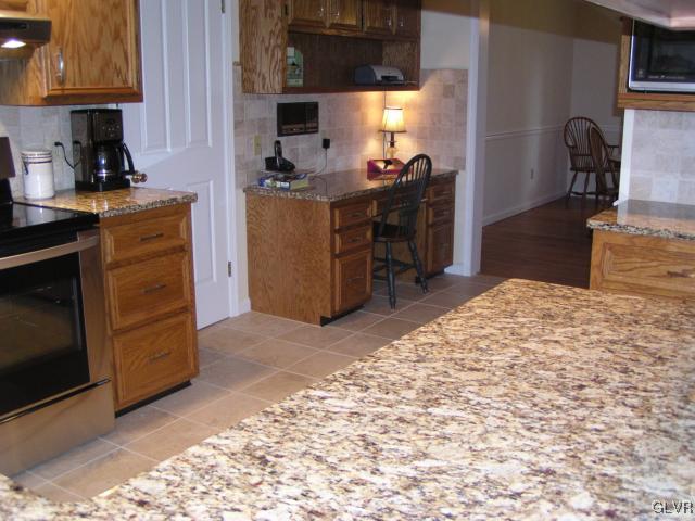 3545 Oakland Road Bethlehem, PA 18020 - Photo 19 of 49 Kitchen view of desk area near laundry/mud room en
