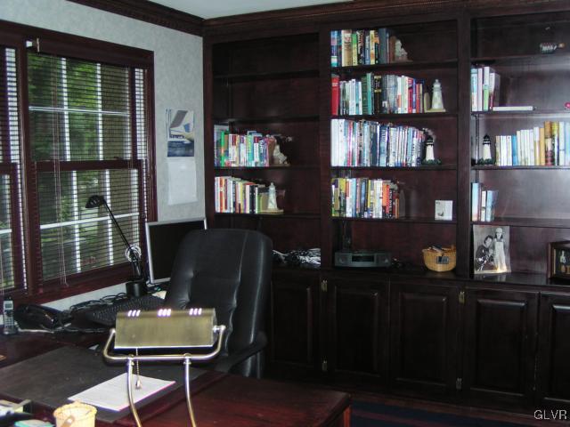 3545 Oakland Road Bethlehem, PA 18020 - Photo 25 of 49 Office/study w/custom built in cabinetry