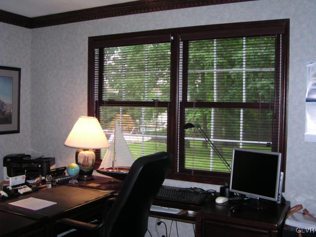3545 Oakland Road Bethlehem, PA 18020 - Photo 26 of 49 Office/study