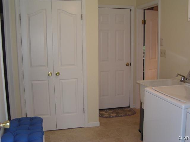 3545 Oakland Road Bethlehem, PA 18020 - Photo 29 of 49 Laundry room open from office/study and kitchen