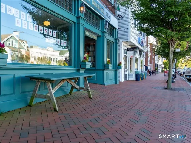 $529,900 | 34 Wilshire Road, Unit 34, Madison, CT 06443