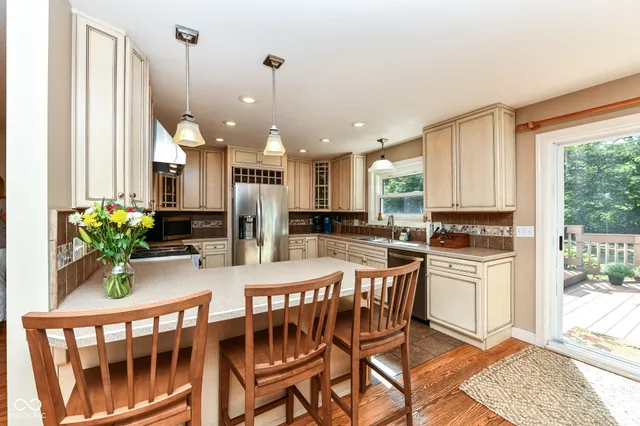 $684,800 | 7620 Dean Road, Indianapolis, IN 46240