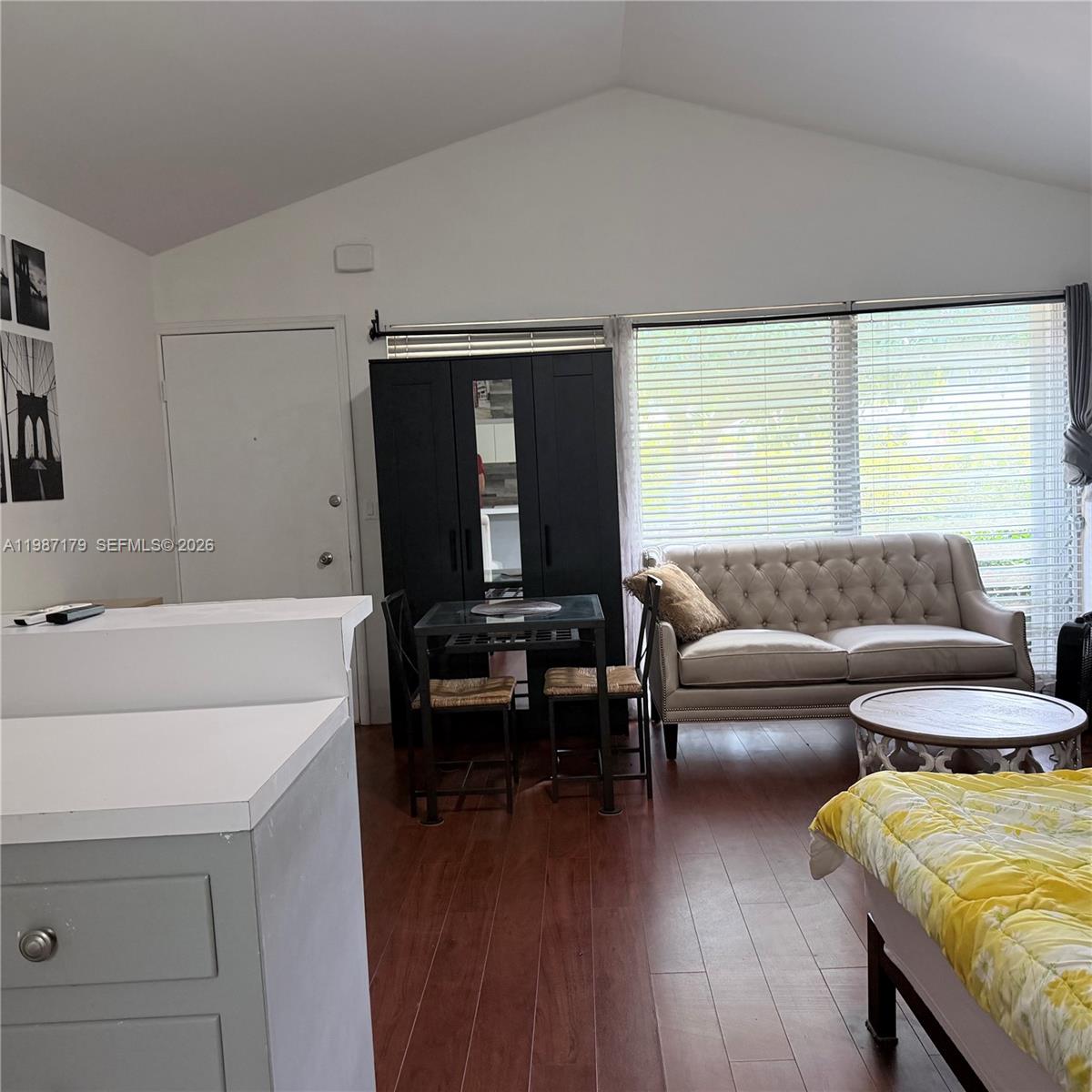2633 Northeast 32nd St Unit A  