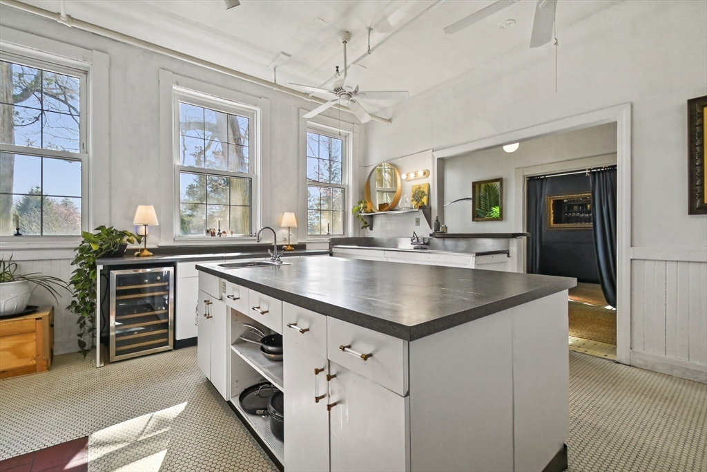 824 Tucker Road Dartmouth, MA 02747 - Photo 17 of 42