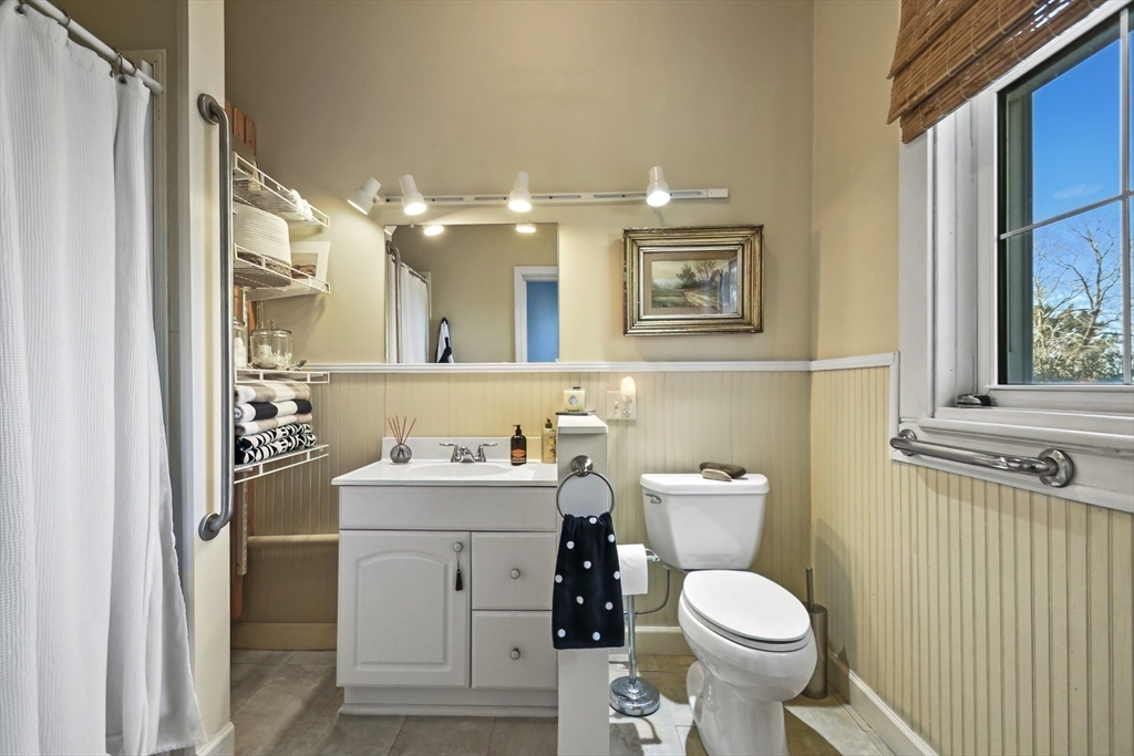 824 Tucker Road Dartmouth, MA 02747 - Photo 29 of 42