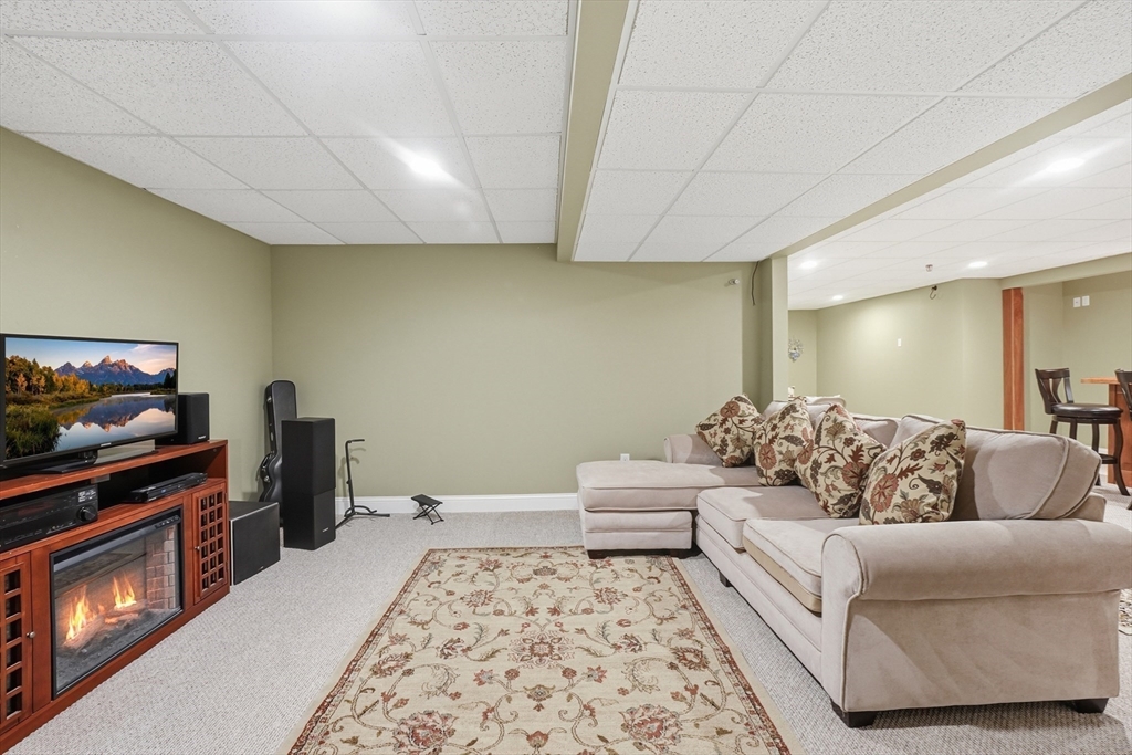 74 Whipple Brook Road Wrentham, MA 02093 - Photo 27 of 41