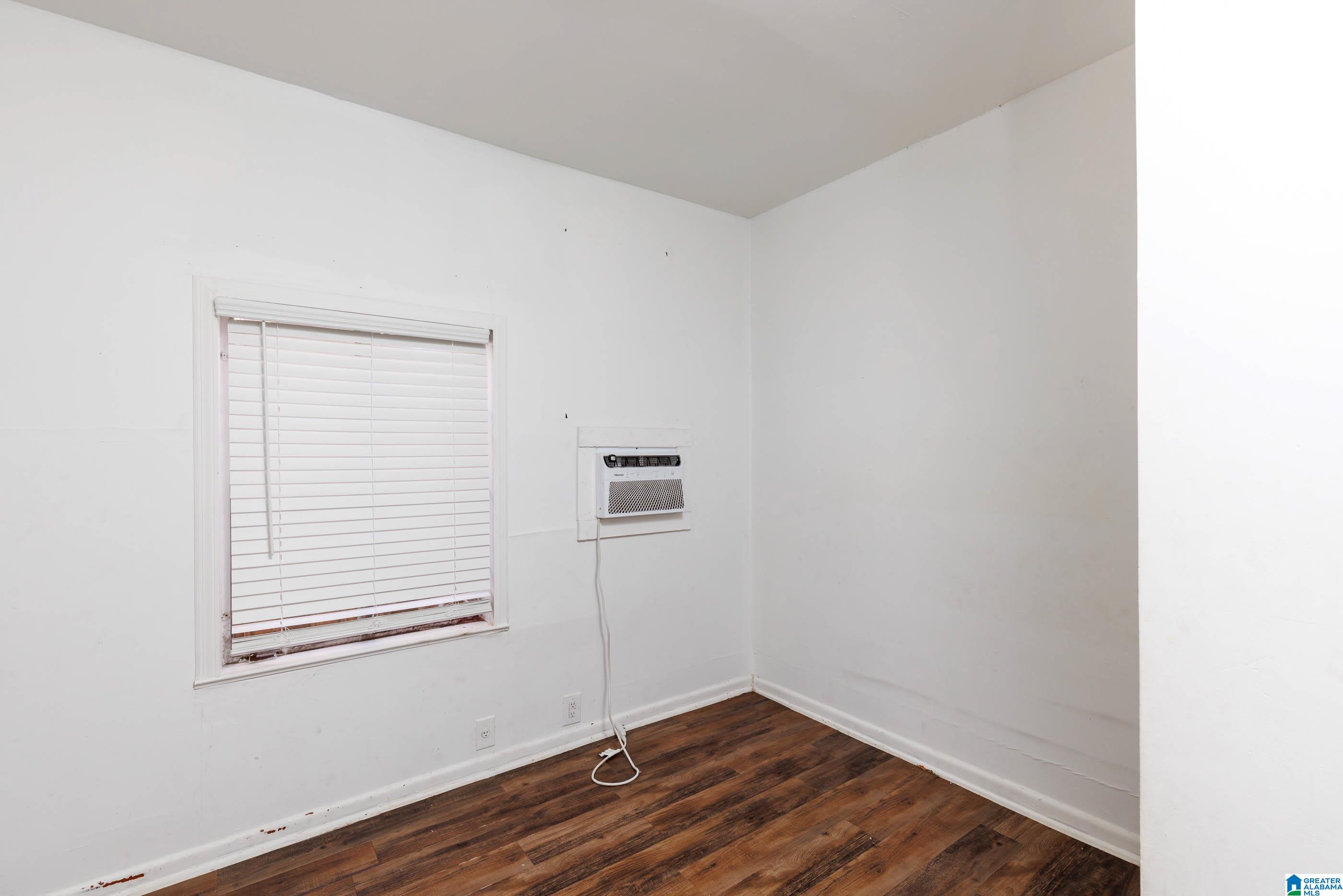 1306 Avenue R Birmingham, AL 35218 - Photo 10 of 22 Gallery Image 10