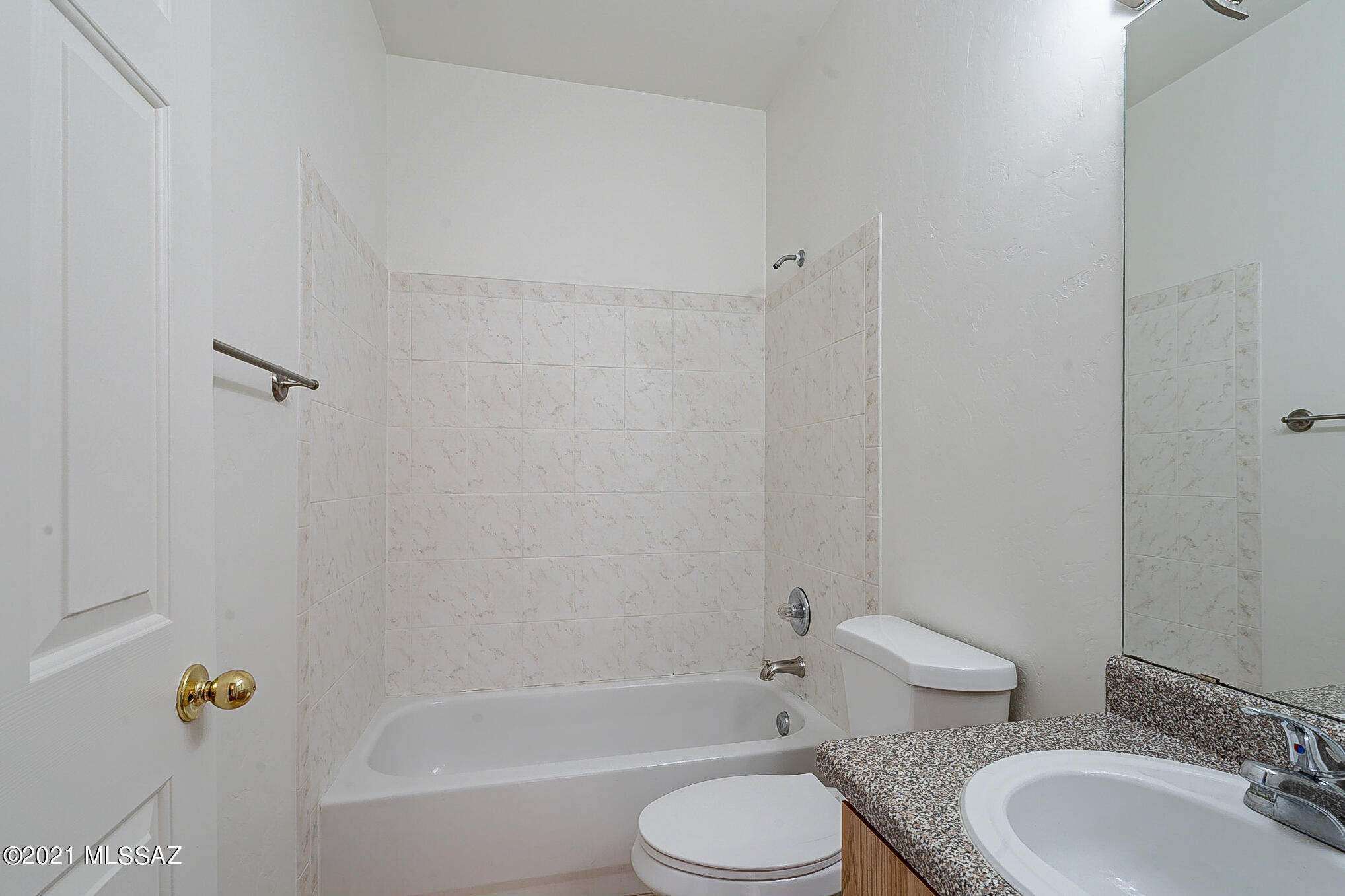 3528 South Mission Road, Unit 1 Tucson, AZ 85713 - Photo 6 of 27