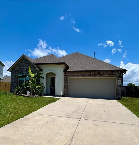 $2,650 | 482 Oak Haven Court, Slidell, LA 70461