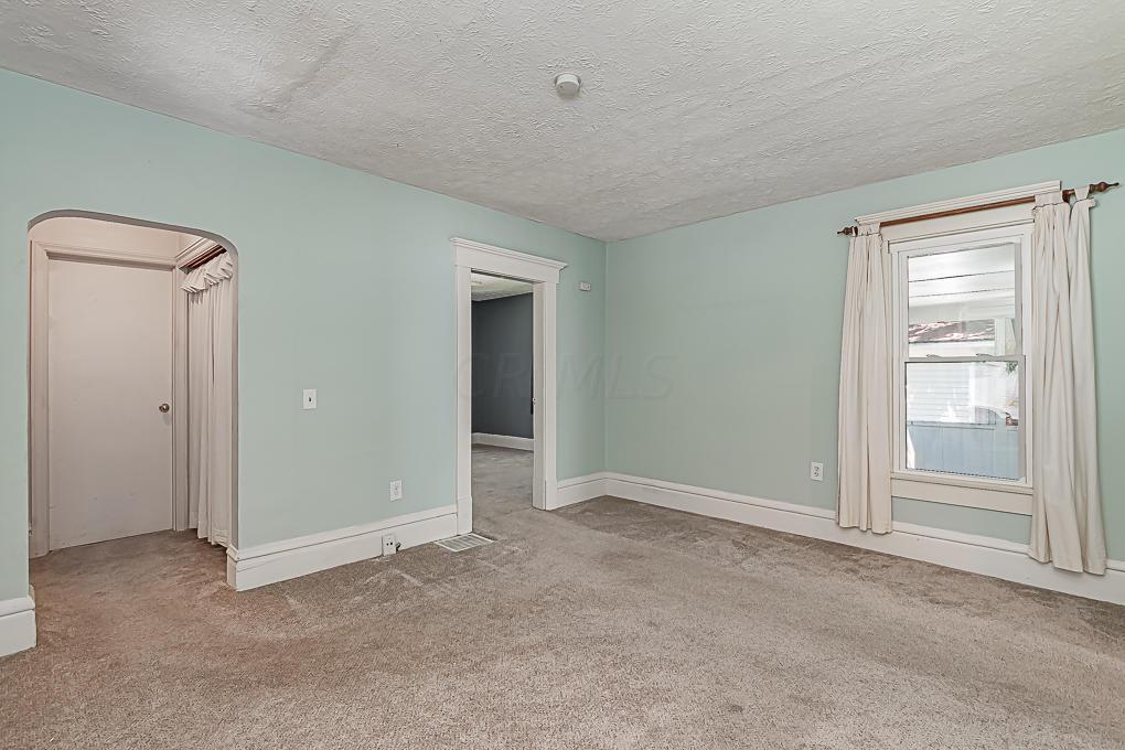 1513 Graham Road Reynoldsburg, OH 43068 - Photo 5 of 15
