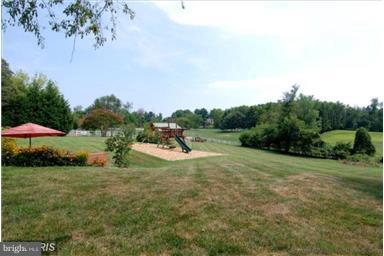 14714 Springfield Road Darnestown, MD 20874 - Photo 4 of 26 Exterior (Rear)