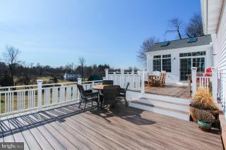 14714 Springfield Road Darnestown, MD 20874 - Photo 5 of 26 Exterior (Rear)