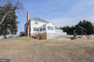 14714 Springfield Road Darnestown, MD 20874 - Photo 7 of 26 Exterior (Rear)