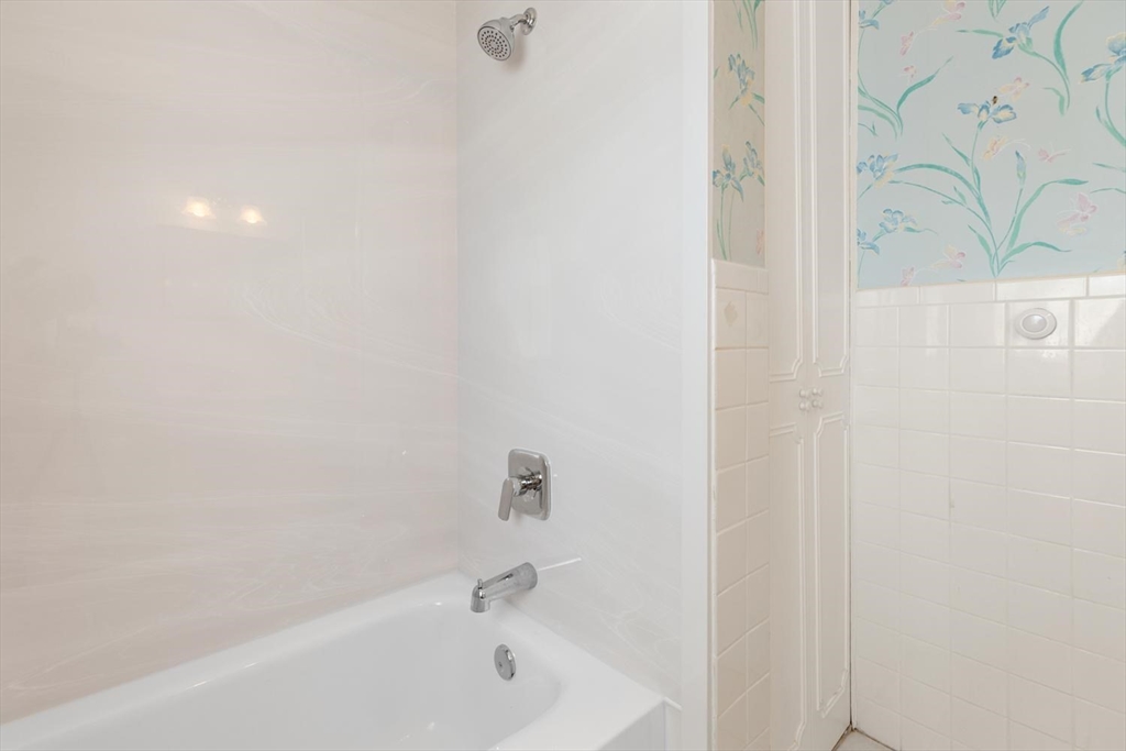 173 Lake Shore Road, Unit 3 Boston, MA 02135 - Photo 31 of 41 Gallery Image 31