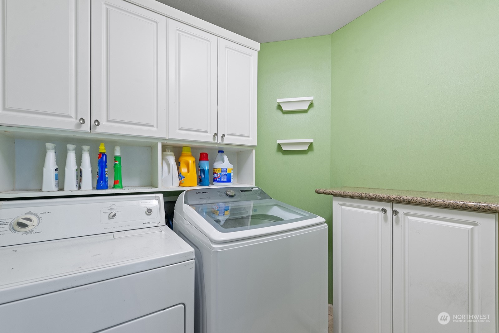 3930 208th Place Southeast Bothell, WA 98021 - Photo 18 of 36 a utility room with dryer and washer