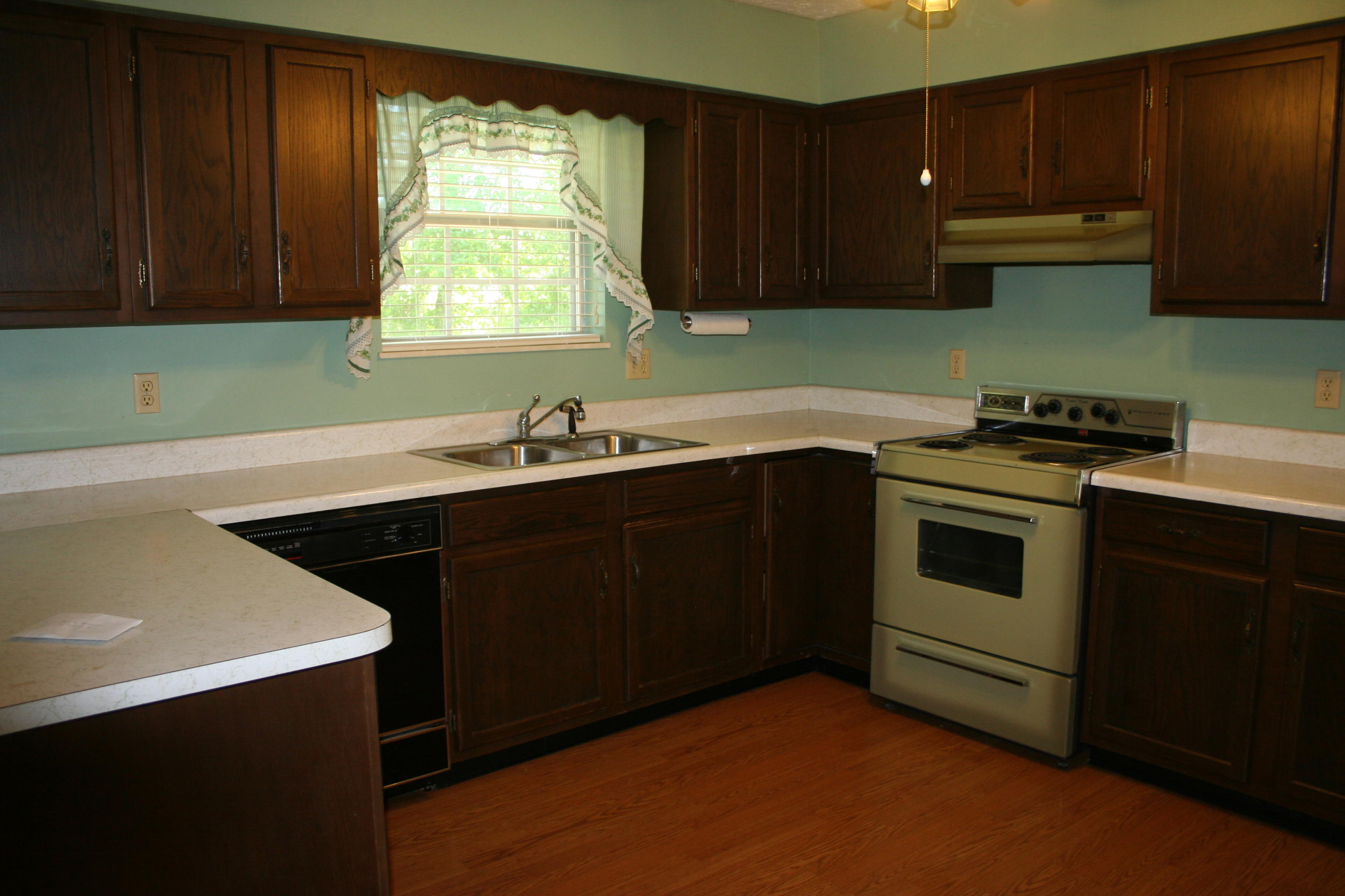 200 Cedar Road Clinton, TN 37716 - Photo 12 of 34 Great Counter Space