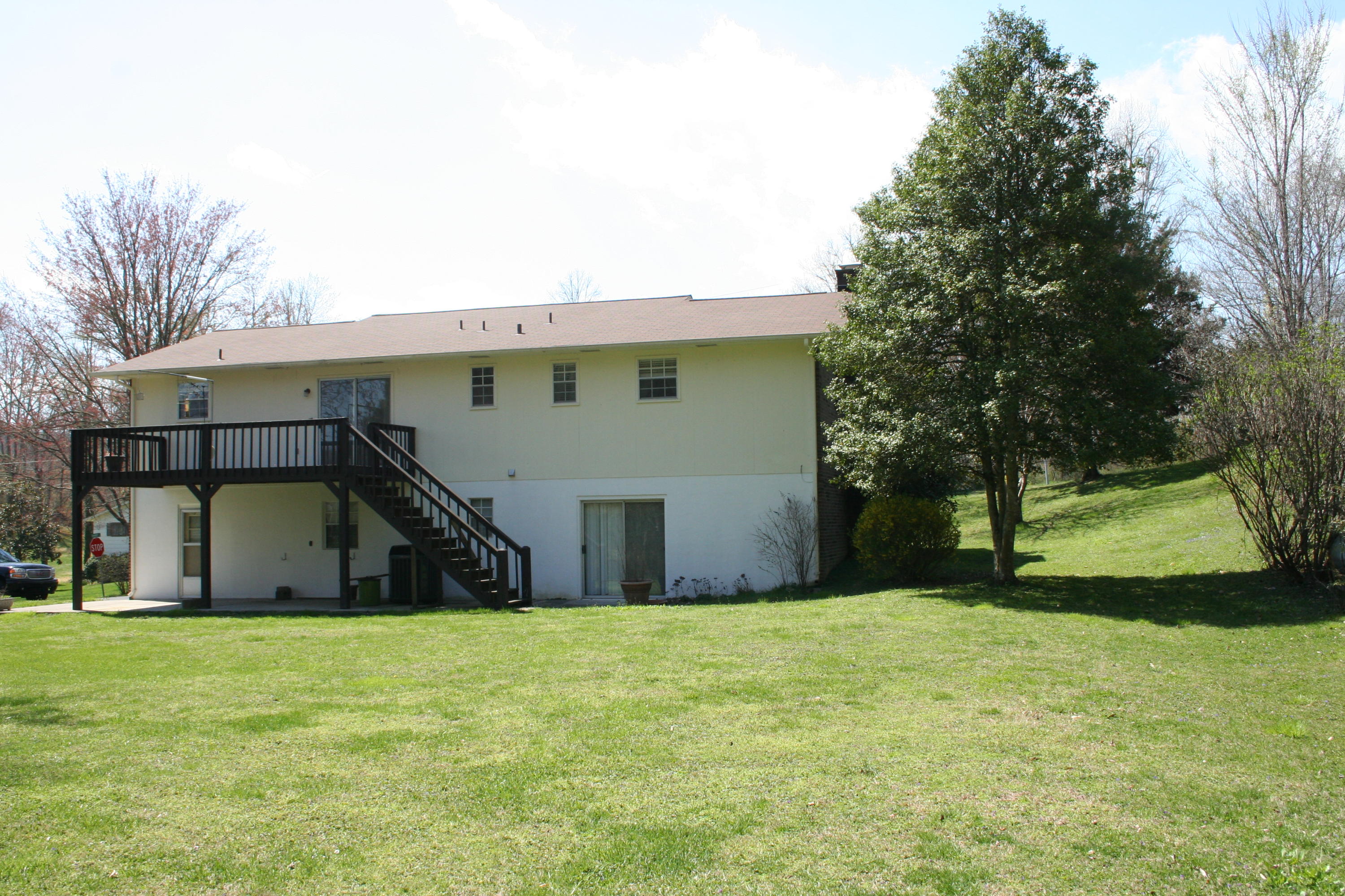 200 Cedar Road Clinton, TN 37716 - Photo 29 of 34 Huge Flat Backyard
