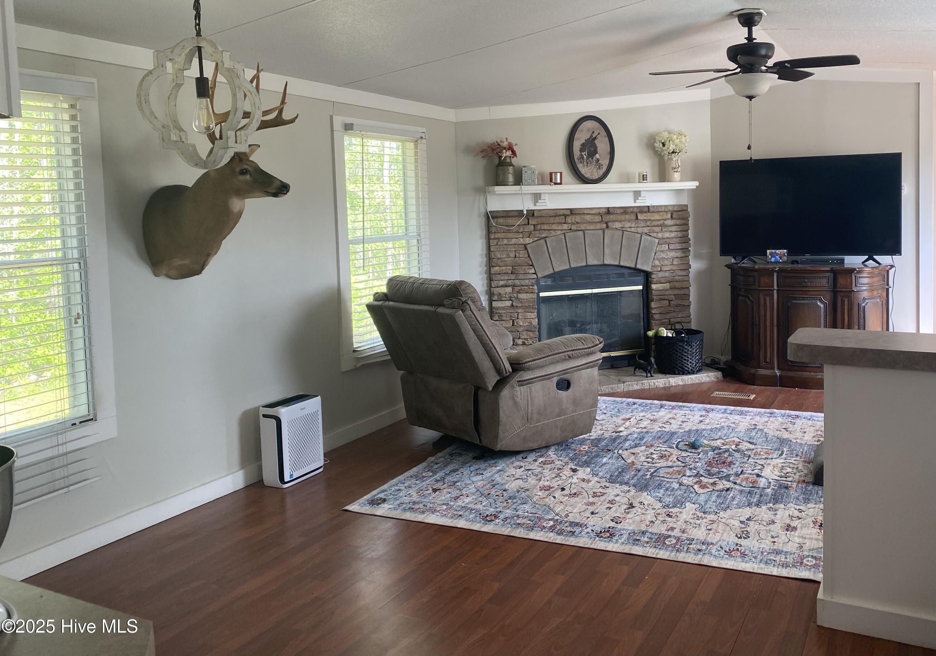 1844 Cool Springs Road Carthage, NC 28327 - Photo 5 of 35 3 living room