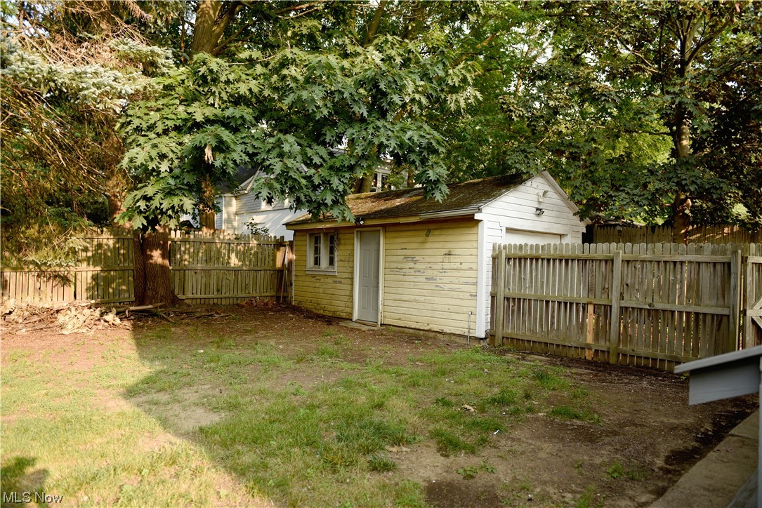 767 Brittain Road Akron, OH 44305 - Photo 29 of 35