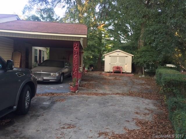 252 Dixon Road Lancaster, SC 29720 - Photo 4 of 20 Gallery Image 4