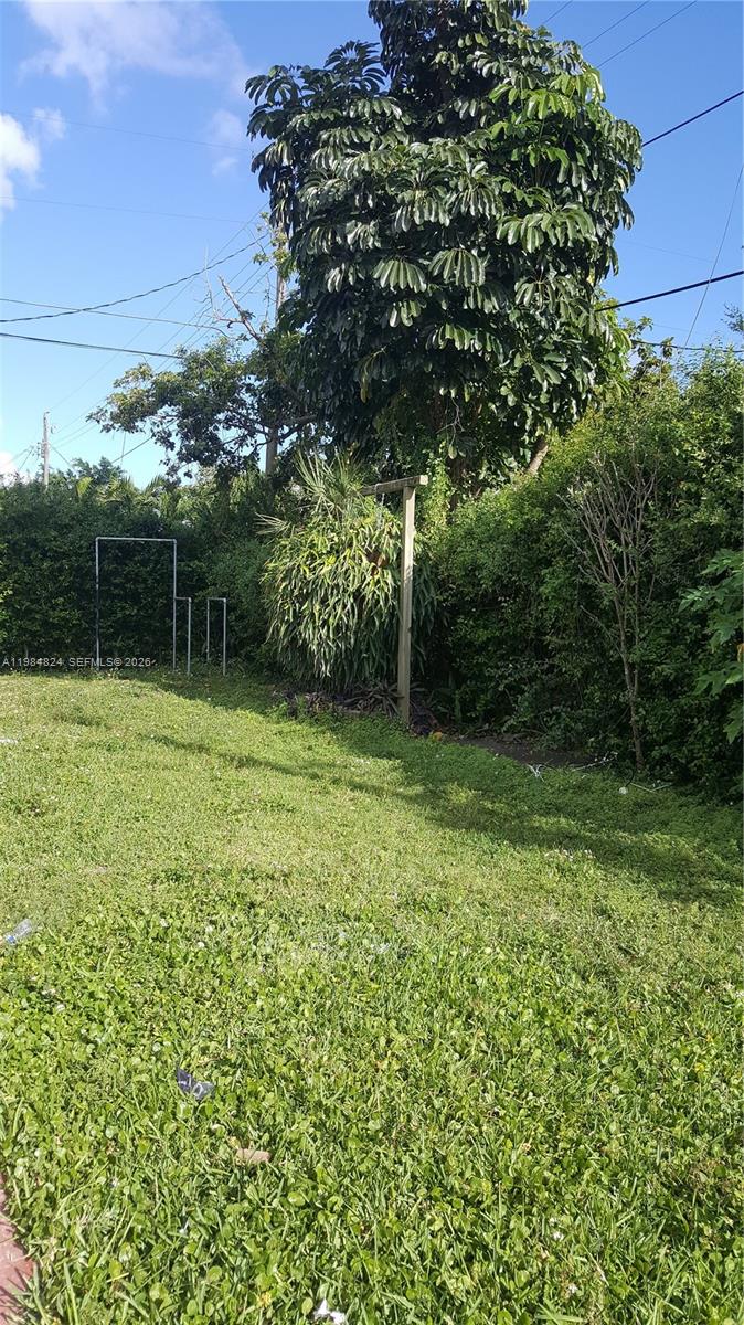 6300 Southwest 21st Street, Unit 1 Miami, FL 33155 - Photo 30 of 33 a view of a backyard