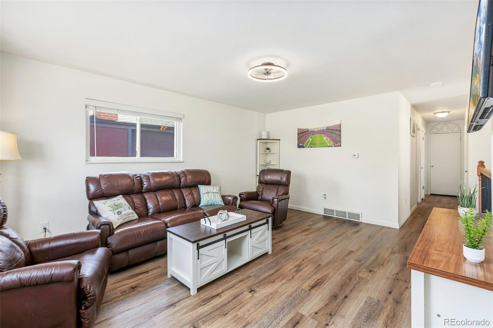 401 36th Avenue Greeley, CO 80634 - Photo 3 of 34