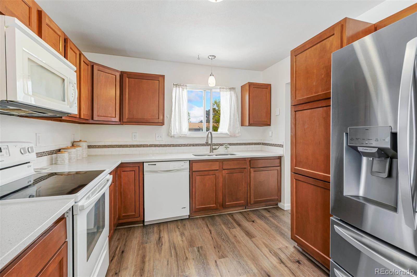 401 36th Avenue Greeley, CO 80634 - Photo 8 of 34