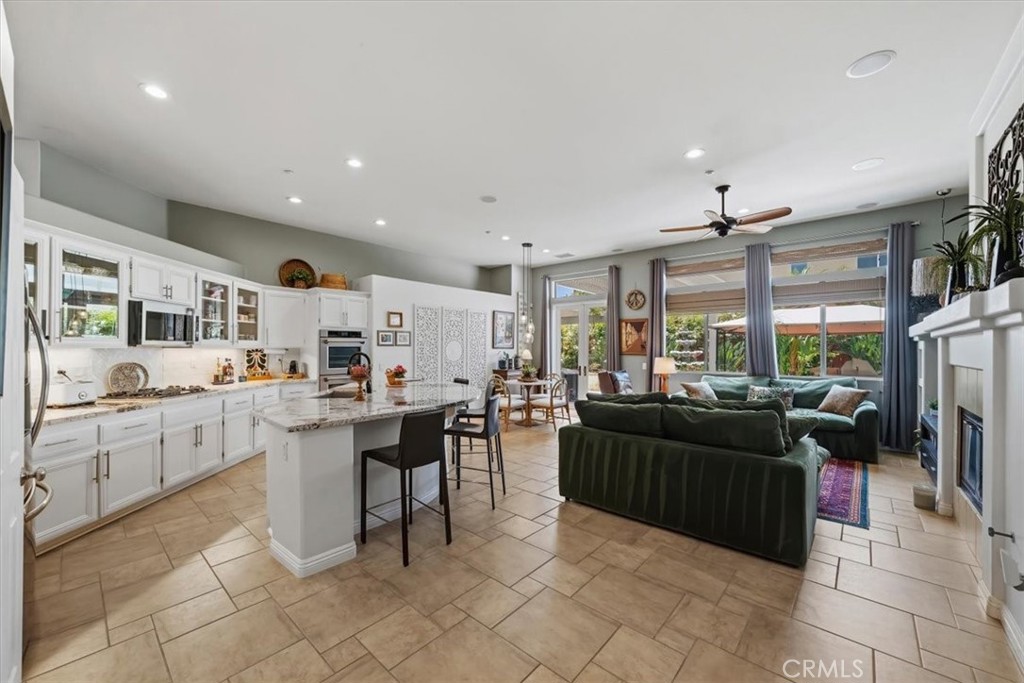 11535 Springwood Court Riverside, CA 92505 - Photo 13 of 50 Kitchen