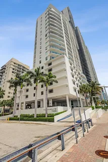 $515,000 | 725 Northeast 22nd Street, Unit 8B, Miami, FL 33137