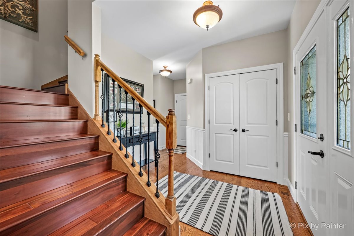 665 Hunters Path Marengo, IL 60152 - Photo 4 of 55