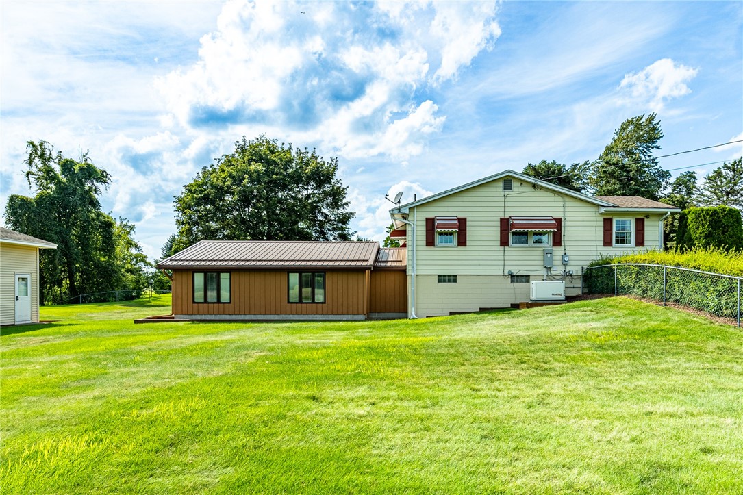 9581 West Ridge Road Clarkson, NY 14420 - Photo 42 of 50 east side view