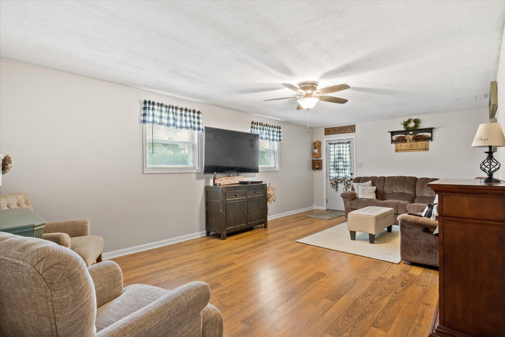 221 Menelaus Road Berea, KY 40403 - Photo 18 of 33 09-MG_9074