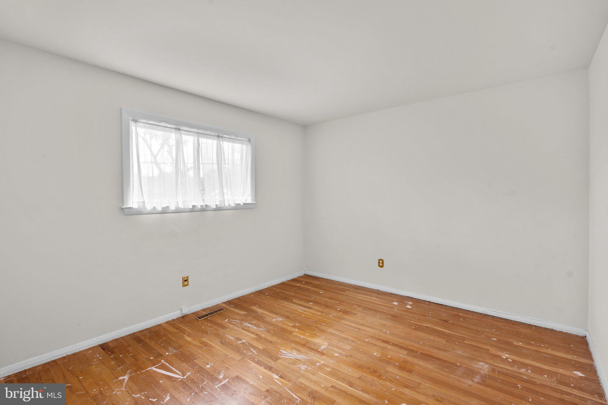 3919 Setonhurst Road Pikesville, MD 21208 - Photo 19 of 29 Bedroom #2a