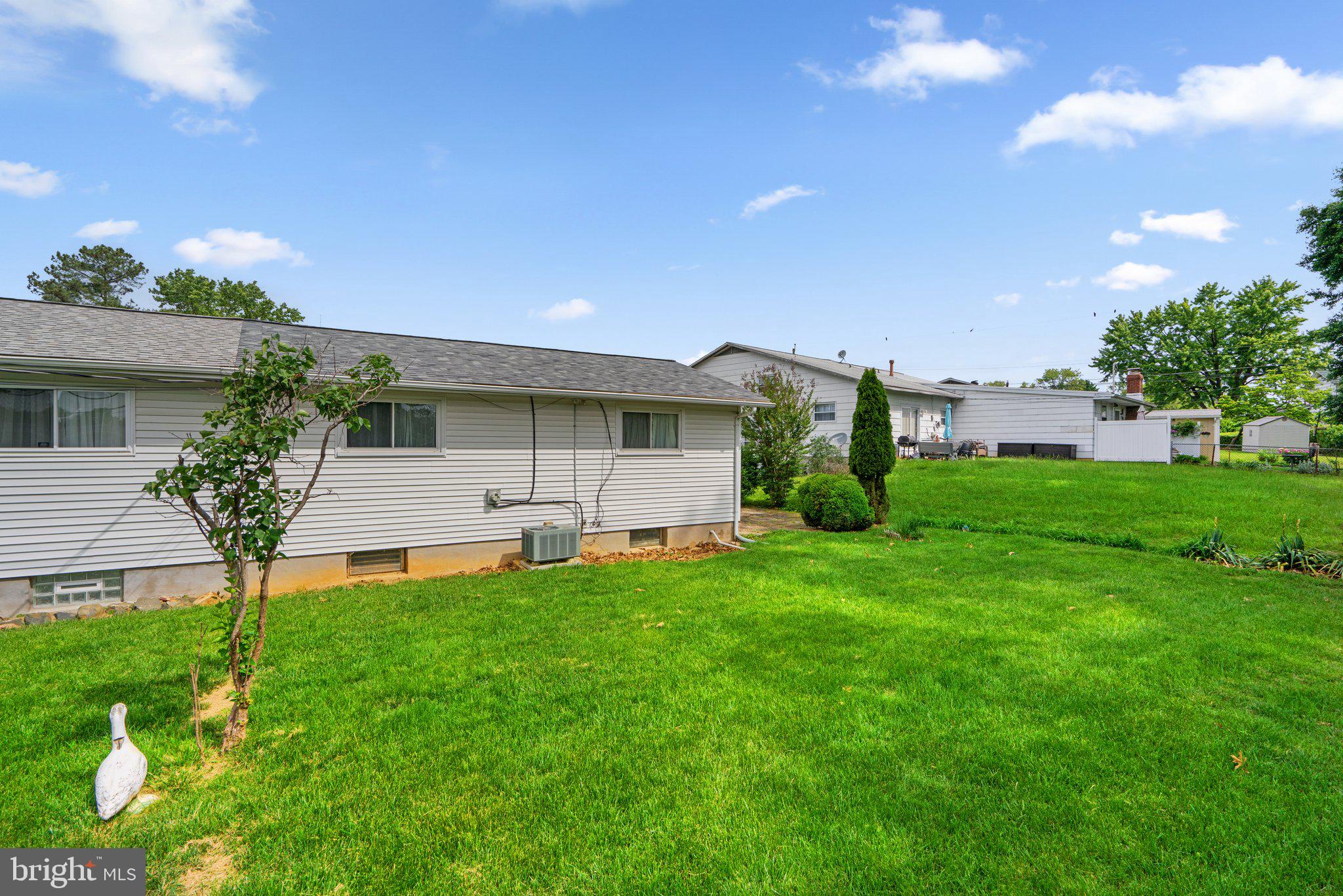 3919 Setonhurst Road Pikesville, MD 21208 - Photo 28 of 29 Backyard view #3