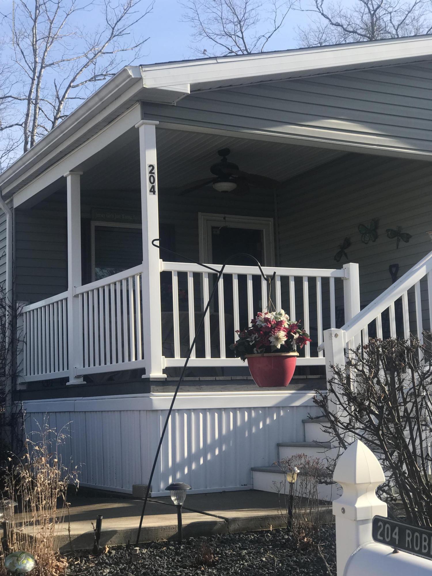 204 Roberts Road Toms River, NJ 08755 - Photo 2 of 19