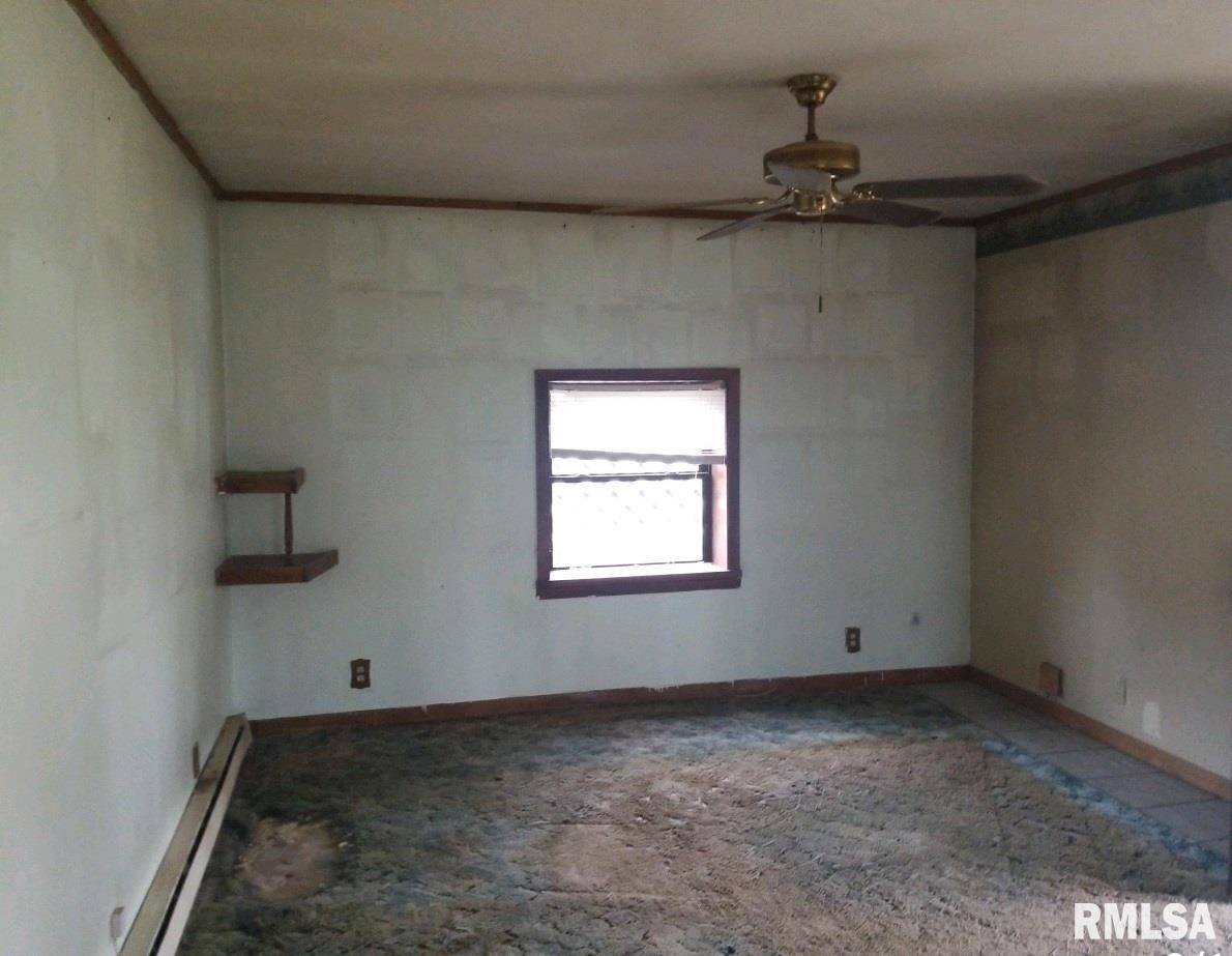 9112 Stotlar Road Herrin, IL 62948 - Photo 9 of 16