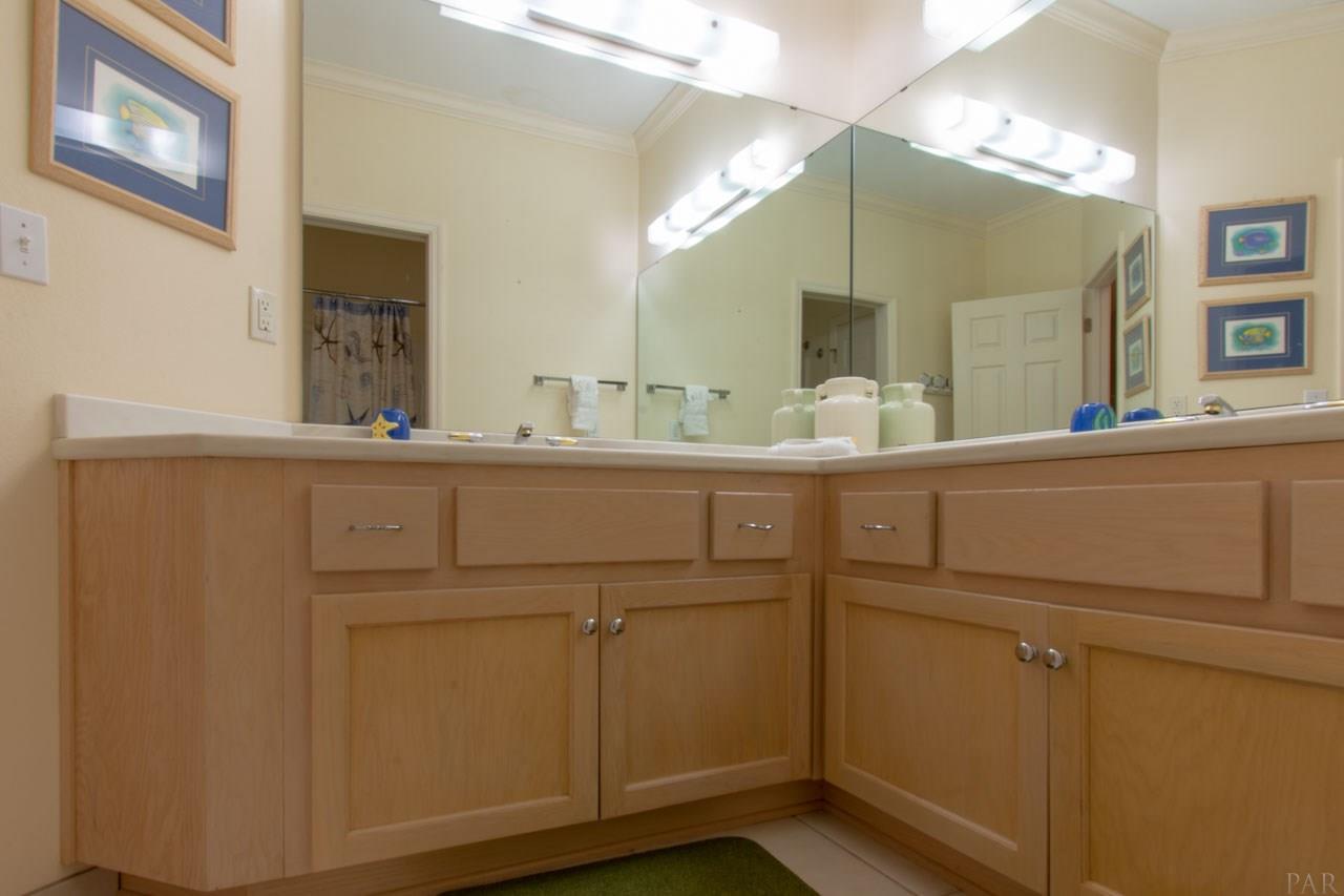 7961 Gulf Boulevard, Unit 2 Navarre Beach, FL 32566 - Photo 19 of 38