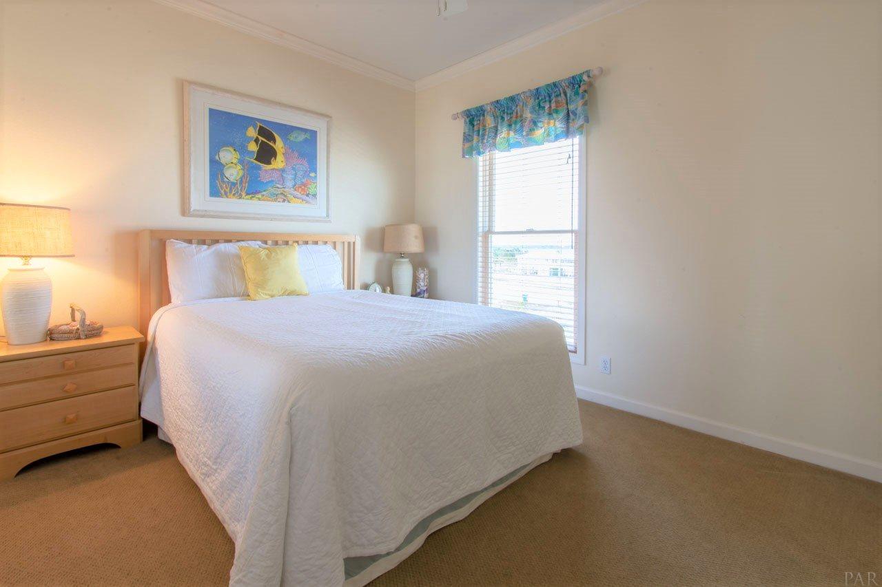 7961 Gulf Boulevard, Unit 2 Navarre Beach, FL 32566 - Photo 25 of 38