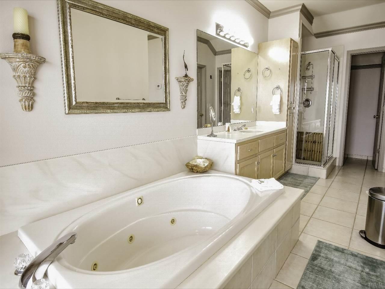 7961 Gulf Boulevard, Unit 2 Navarre Beach, FL 32566 - Photo 29 of 38