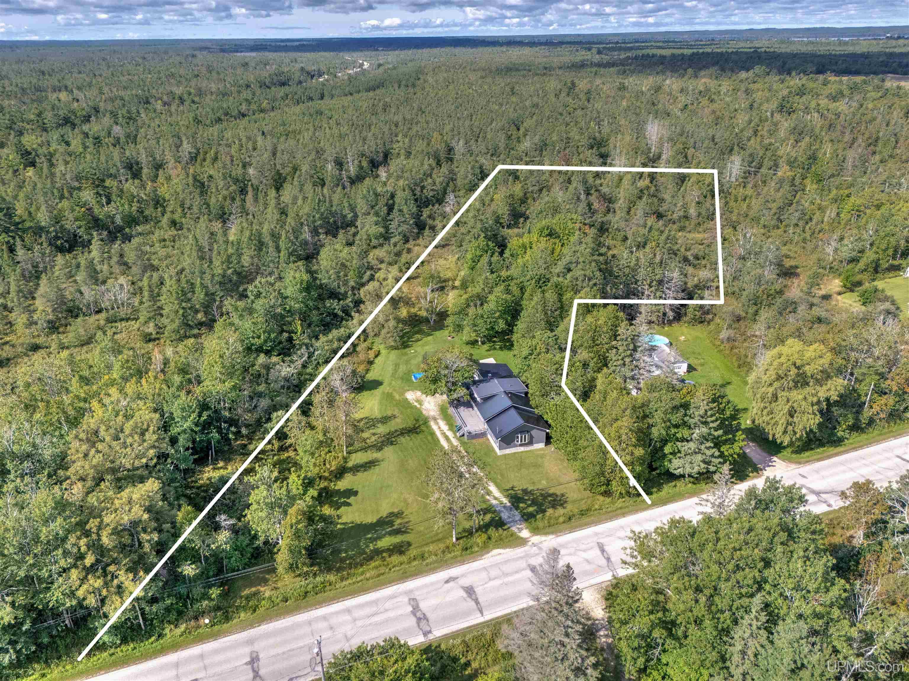 1023 State Road Manistique, MI 49854 - Photo 35 of 49 Gallery Image 35